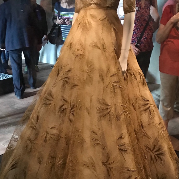 Meet your Posher, Christine - Picture 7 of 8